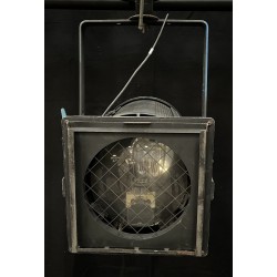 Projecteur PC 2000W ADB C201