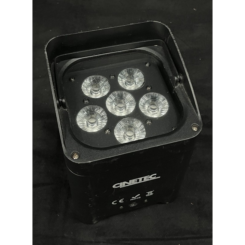 10 Projecteurs LED CINETEC 90 W RVBW sur batterie