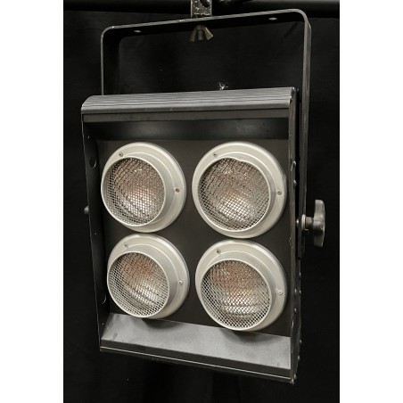 Projecteur blinder DTS FL2600 4x650W