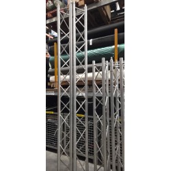 Lot de poutres en aluminium...